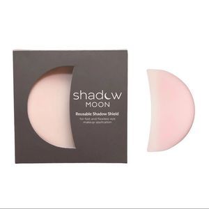 Shadow moon Reusable Shadow Shield for Fast & Flawless Makeup Application.
